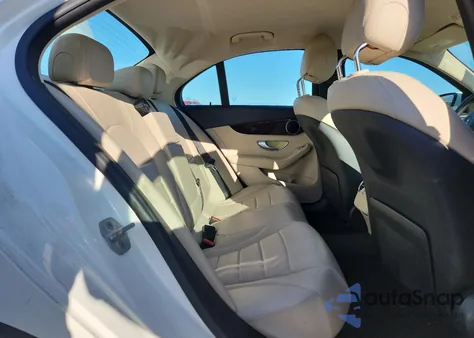 2015 Mercedes-Benz C 300 from USA, damaged, VIN 55SWF4JB0FU076973